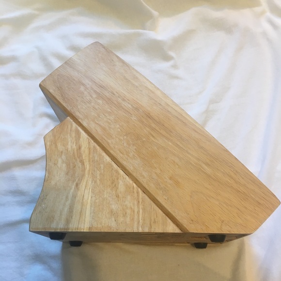 Chicago Cutlery Metropolitan High-Carbon Blade Block Knife Set (15-Piece) - Picture 6 of 14